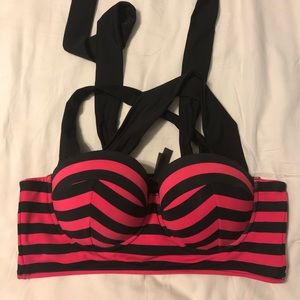 Torrid bikini top - 0X - Pink/Black stripe